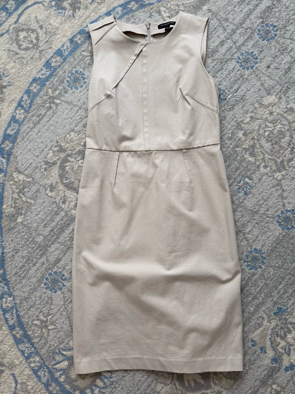 Banana Republic Factory Sleeveless Beige Sheath Dress
